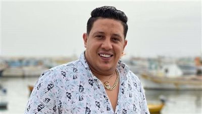 جروح وتكسير عظام.. تفاصيل خناقة وضرب حمو بيكا وحرسه لأحد المعجبين