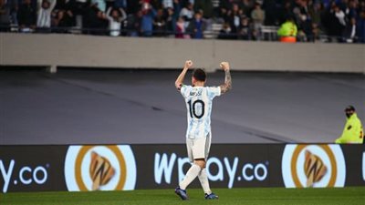 ميسي يقود الأرجنتين للفوز على أوروجواي بثلاثية في تصفيات المونديال