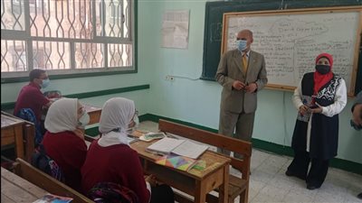 وكيل تعليم كفر الشيخ: أتوبيسات طائرة تجوب المدارس للتأكد من تطبيق الإجراءات الاحترازية 