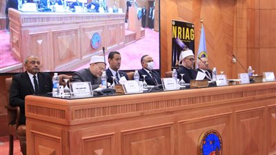 مفتي الجمهورية: معهد البحوث الفلكية يواجه قضايا التنجيم والتطرف الفكري