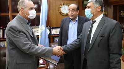 محافظ كفر الشيخ يكرم وكيل وزارة الري بعد ترقيته رئيسا لهيئة السد العالي وخزان أسوان