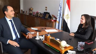 في يومهم العالمي.. فتاة تتقلد منصب مدير صندوق مكافحة الإدمان لمدة يوم واحد 