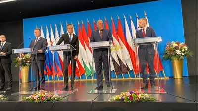 وزير الخارجية يشارك في الاجتماع الوزاري لمصر ودول فيشجراد |صور