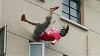 سرقوني ورموني من الخامس.. زوج خادمة البساتين يكشف آخر كلماتها 