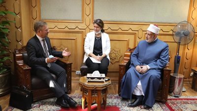 وكيل الأزهر يبحث مع المندوب الدنماركي لحرية الأديان والمعتقدات سبل التعاون المشترك