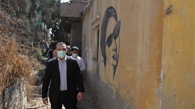 حياة كريمة تتكفل بترميم منزل أم كلثوم في قرية طماي الزهايرة