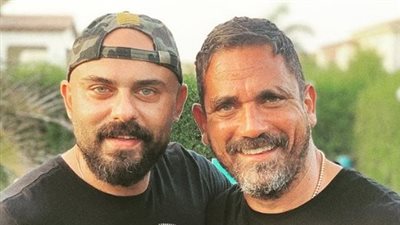 أمير كرارة يكشف أغرب نصيحة من شقيق زوجته يوم زفافه | فيديو 