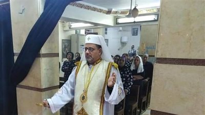 مطران إيبارشية ملوي يترأس القداس الإلهي بكنيسة القديس يوسف بالفكرية