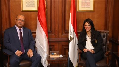 وزيرة التعاون الدولي تبحث تعزيز العلاقات الاقتصادية المشتركة مع نظيرها اليمني