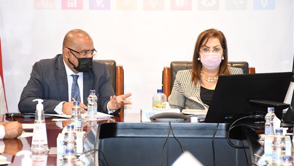 وزيرة التخطيط ونظيرها