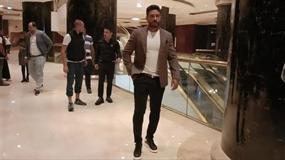 حسام غالي وخالد الغندور الأبرز.. تفاصيل وصول رموز الكرة المصرية قرعة الدوري