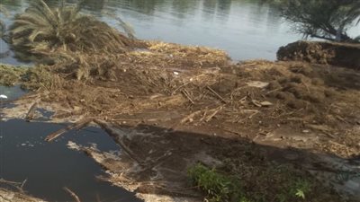 الأرض انشقت وبلعتهم.. انهيار 5 منازل في أسوان والأهالي: السبب شيطاني