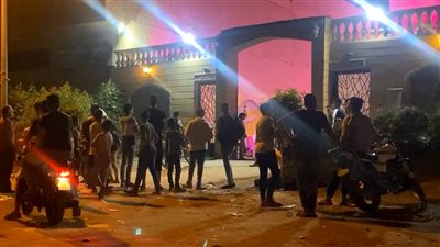 رفقة الجيران والأصدقاء.. قفشة يحتفل بـ حنته في منزل أسرته بكرداسة