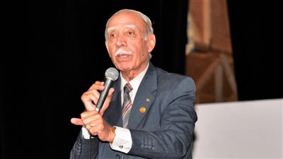مستشار أكاديمية ناصر: حرب أكتوبر أجبرت العالم على احترام مصر.. واحذروا وسائل التواصل الاجتماعي