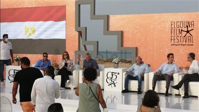 حملة لتطعيم العاملين والحضور بمهرجان الجونة بلقاح كورونا