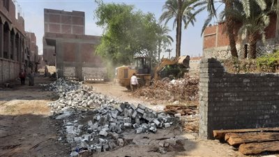 تنفيذًا لتوجيهات السيسي.. إزالة 60 حالة تعدٍ على أملاك الدولة بأسيوط
