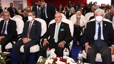 وزير التعليم العالي يستعرض تقريرًا حول وضع حجر أساس مستشفى 900 900 بالمحلة