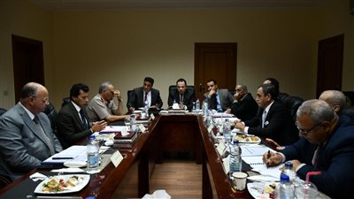 وزير الرياضة يجتمع بمجلس إدارة هيئة استاد القاهرة الرياضي لمناقشة توجيهات تطوير الهيئة