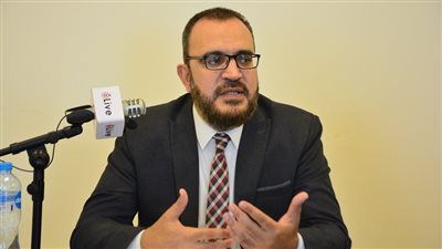 مدير خدمة الممولين بالضرائب يكشف أنواع التجارة الإلكترونية المستحقة للضريبة