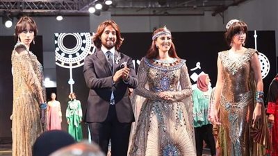 حنان مطاوع تتصدر تريند تويتر بعد ارتداء الزي الملكي.. ومتابعون: نفرتيتي بنفسها