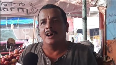 فكهاني بدرجة شاعر..المعلم جابر من البحيرة: أعيش وسط منجم كلمات | فيديو