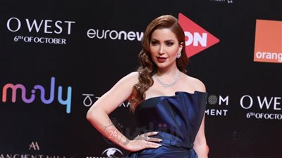 طبيب أسنان ومعالج بالطاقة.. نسرين طافش تكشف هوية زوجها