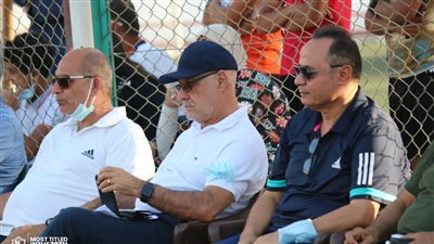 فينجادا يحضر مباراة زمالك 2003 والمصري بدوري الجمهورية