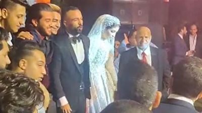 بث مباشر | الكل فرحان.. حضور كبير بحفل زفاف محمد مجدي أفشة نجم النادي الأهلي