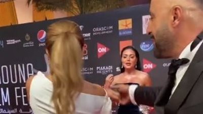 رانيا يوسف تقاطع رقصة رومانسية لـ أحمد السقا وزوجته على ريد كاربت الجونة | فيديو