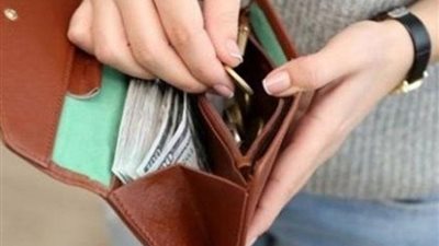 داعية: ليس من حق الزوجة معرفة راتب زوجها