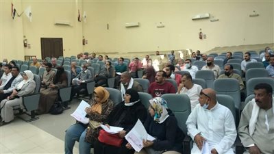 طرح 28 محلا تجاريا للبيع بالمزاد العلني بمدينتي 6 أكتوبر والعاشر من رمضان