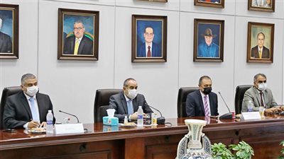 من شرم الشيخ إلى الأقصر ذهاب وعودة بـ1800 جنيه.. قرارات مهمة لتنشيط السياحة