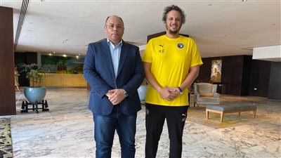 سفير مصر بتنزانيا يزور بعثة بيراميدز في فندق إقامتها بدار السلام