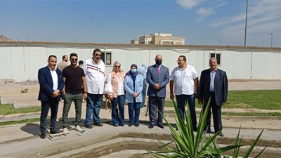 رئيس جامعة بنها يتفقد مشروع المخازن المركزية