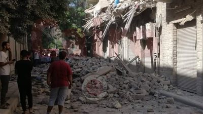 مصرع 3 أشخاص بعد انهيار عقار بسبب انفجار أسطوانة غاز بالطالبية