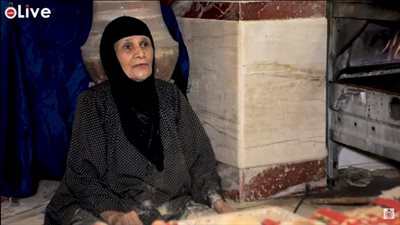تبدع في صناعة الخبز.. الست حورية: أنا بشتغل عشان أصرف على ابني وعياله اليتامى