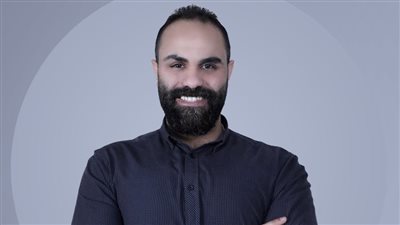 أحمد غريب يعلق على نجاح أول عملية زراعة كلى خنزير بإنسان