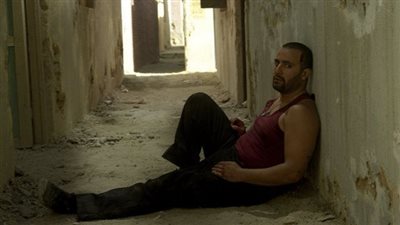 أحمد السقا يكشف كواليس فيلم إبراهيم الأبيض مع أنسي أبو سيف: كان يقفز بنفسه بين البيوت