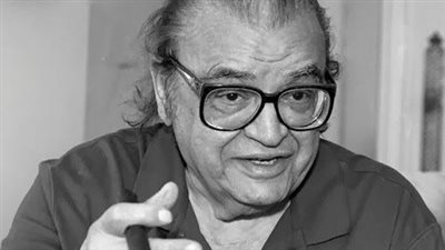 ماريو بوزو أشهر من كتب عن المافيا.. تعرف على حجم مبيعات روايته العراب؟