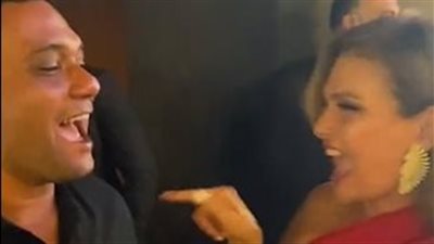 آسر ياسين ويسرا الأبرز.. نجوم يرقصون على أنغام 3 دقات في ثاني أيام الجونة |فيديو