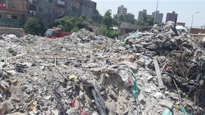 رفع 20 طن قمامة بطريق معهد أمناء الشرطة بحي طرة