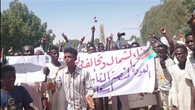 إخوان ولجنة أزمة وخلاف مع المكوّن العسكري.. هل تنجح الاعتصامات في إقالة حكومة السودان؟ 