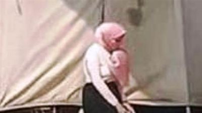 الأزهر يوضح حكم صلاة المرأة في الأماكن العامة  