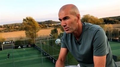 زيدان: بنزيما يستحق الفوز بالكرة الذهبية.. وتدريبه كان شرفًا لي 