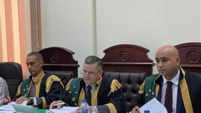 مقابل 700 ألف جنيه.. محاكمة زوجين بتهمة عرض طفلتهما للبيع عبر فيسبوك