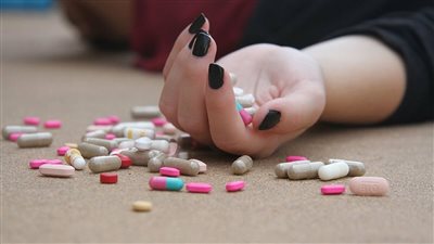 انفصلت عن حبيبها.. فتاة تنهي حياتها بـ حبة الغلة القاتلة في المحلة