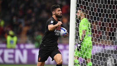 ميلان يفوز على هيلاس فيرونا بثلاثية في الدوري الإيطالي