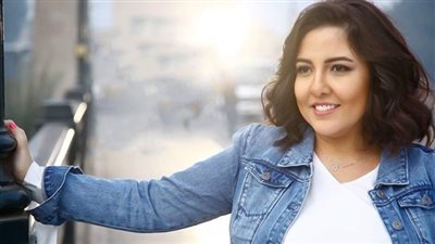 مي كساب تنصح جمهورها بعد إصابتها بكورونا: محدش يسلم على حد