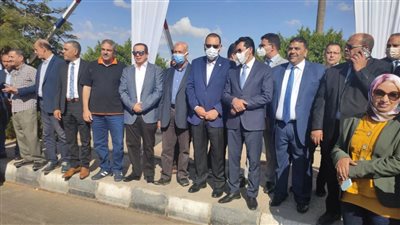 وزير الشباب يفتتح عددًا من المشروعات الجديدة بنادي الصفوة في العاشر من رمضان