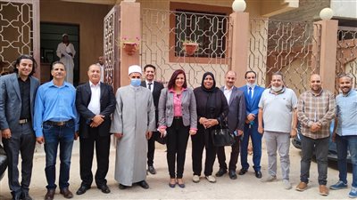 أقباط يزورون المنطقة الأزهرية بالغردقة للتهنئة بالمولد النبوي الشريف| صور وفيديو